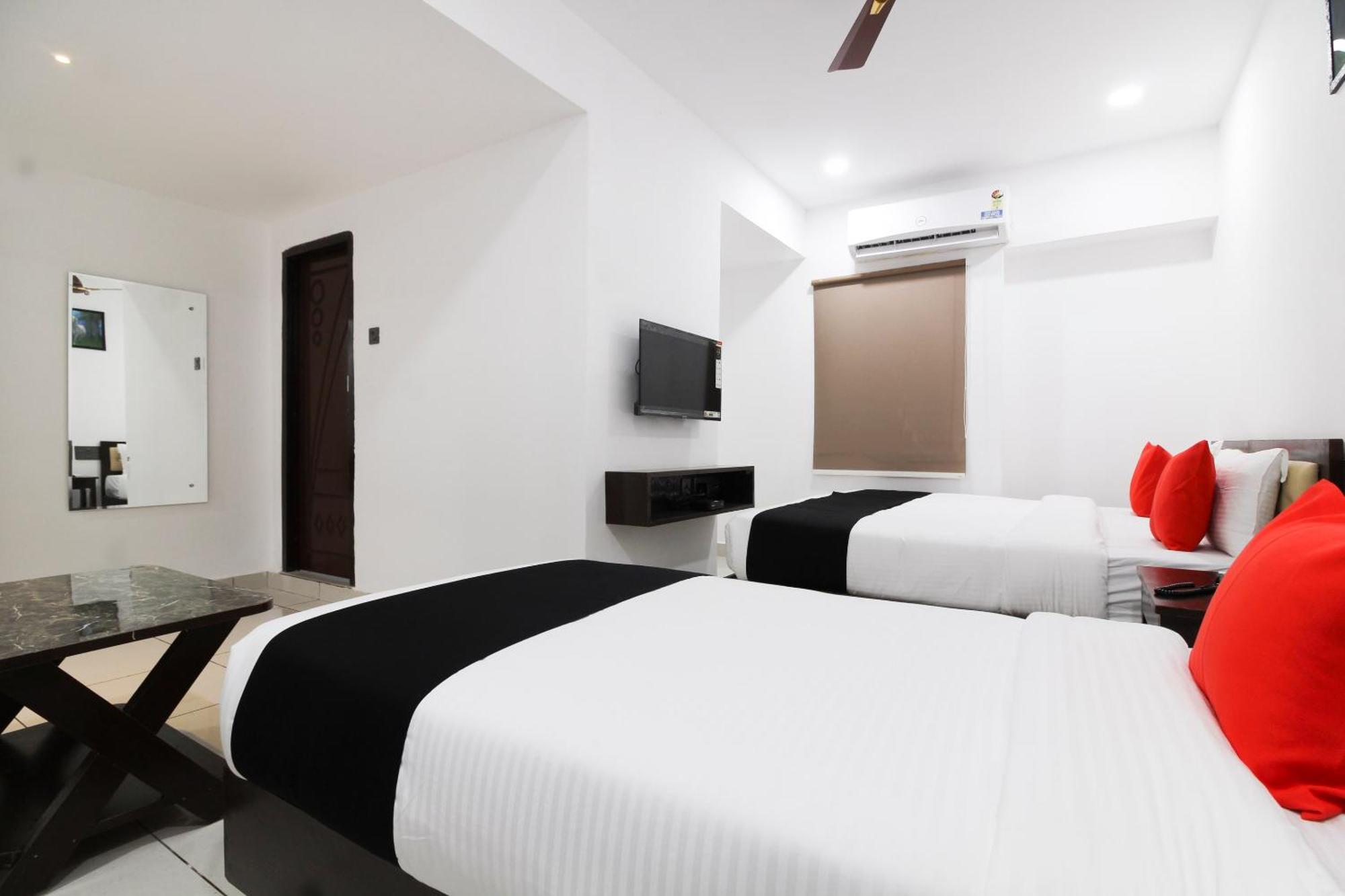 Maula Ali Super Mythri Hotel Near By Ecil, As Rao Nagar, Sainikpuri מראה חיצוני תמונה